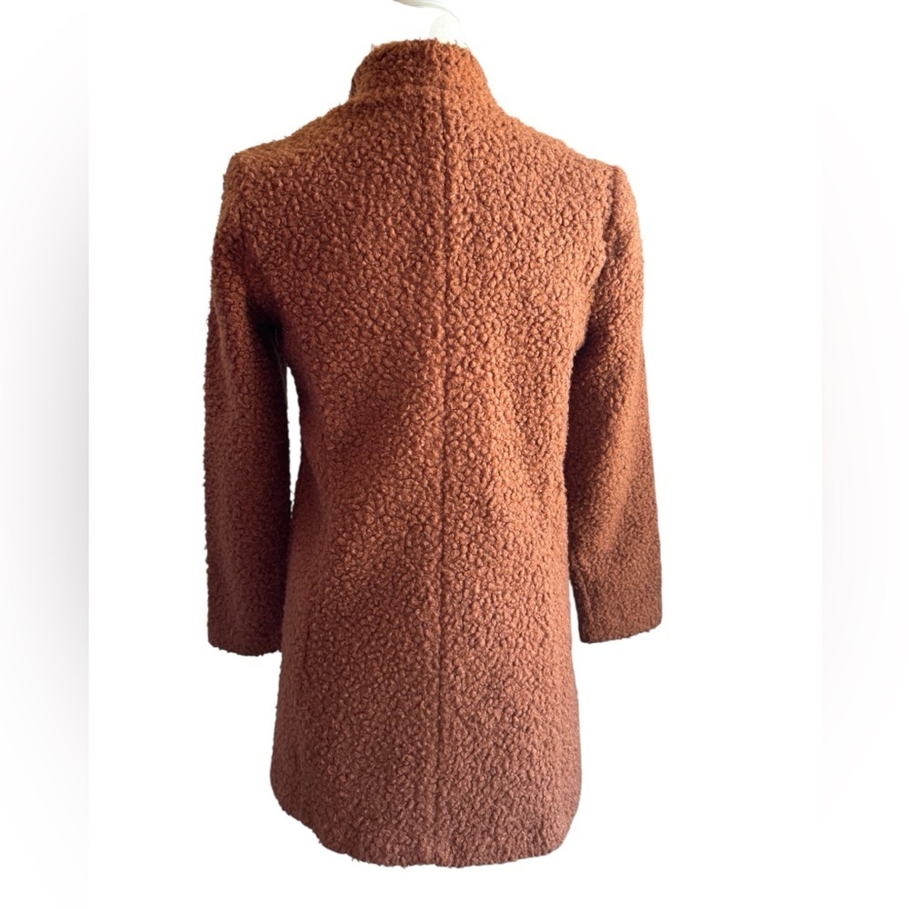 Carole Wren Tedy Cardigan - Picture 2 of 3